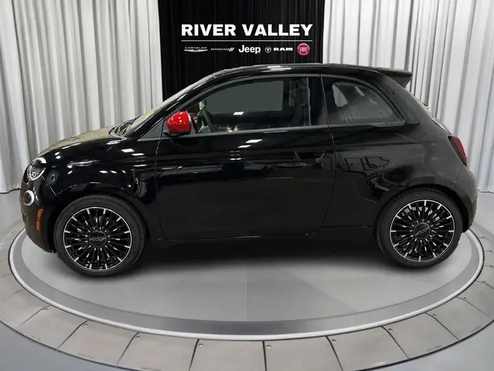 Fiat 500E 2024 photo 4