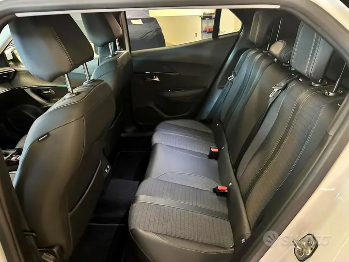 Peugeot 2008 2021 photo 4