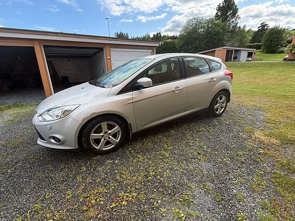 Ford Focus 2013 photo 3
