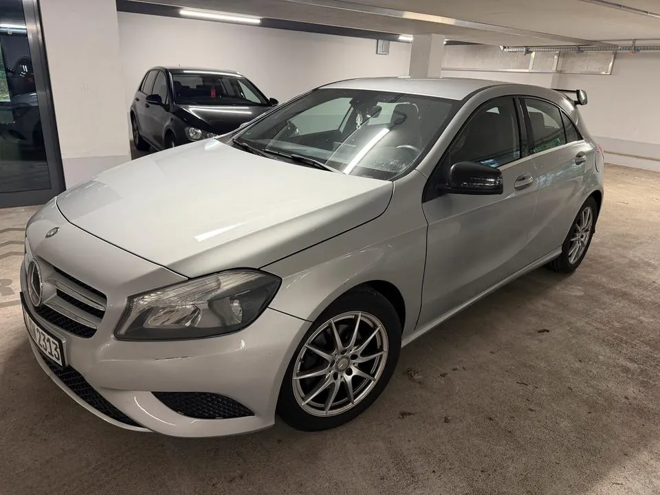 Mercedes-Benz A 180