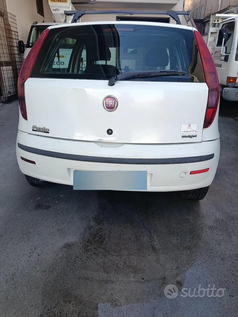 Fiat Punto 2009 photo 4