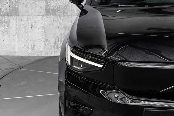 Volvo Ex40 2025 photo 4