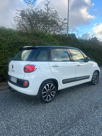 Fiat 500L 2012 photo 5