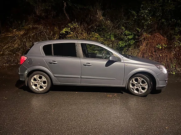 Opel Astra 2005 photo 3