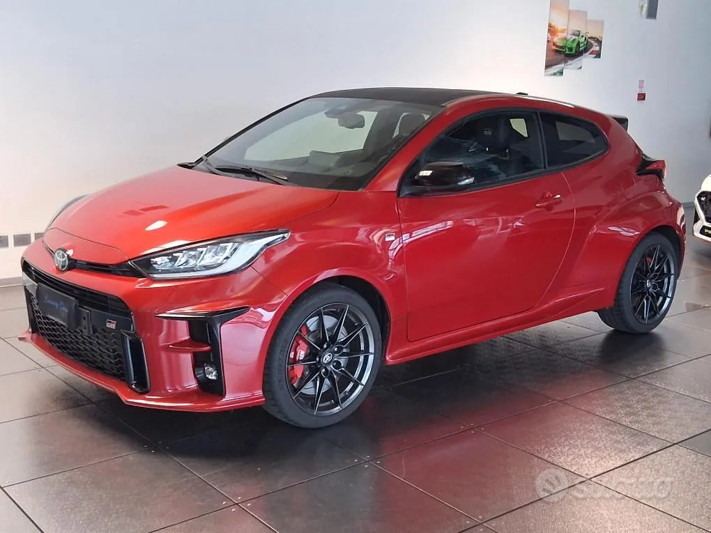 Toyota Yaris 2022 photo 2