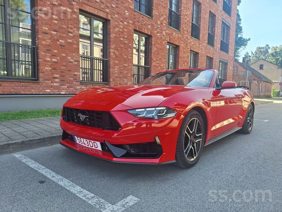 Ford Mustang 2020 photo 2