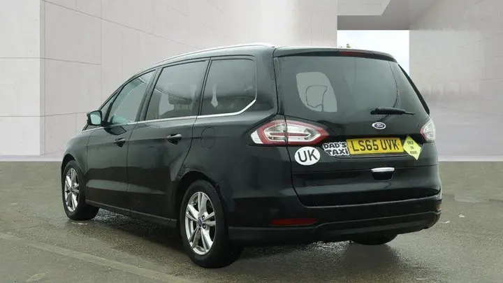 Ford Galaxy 2015 photo 4