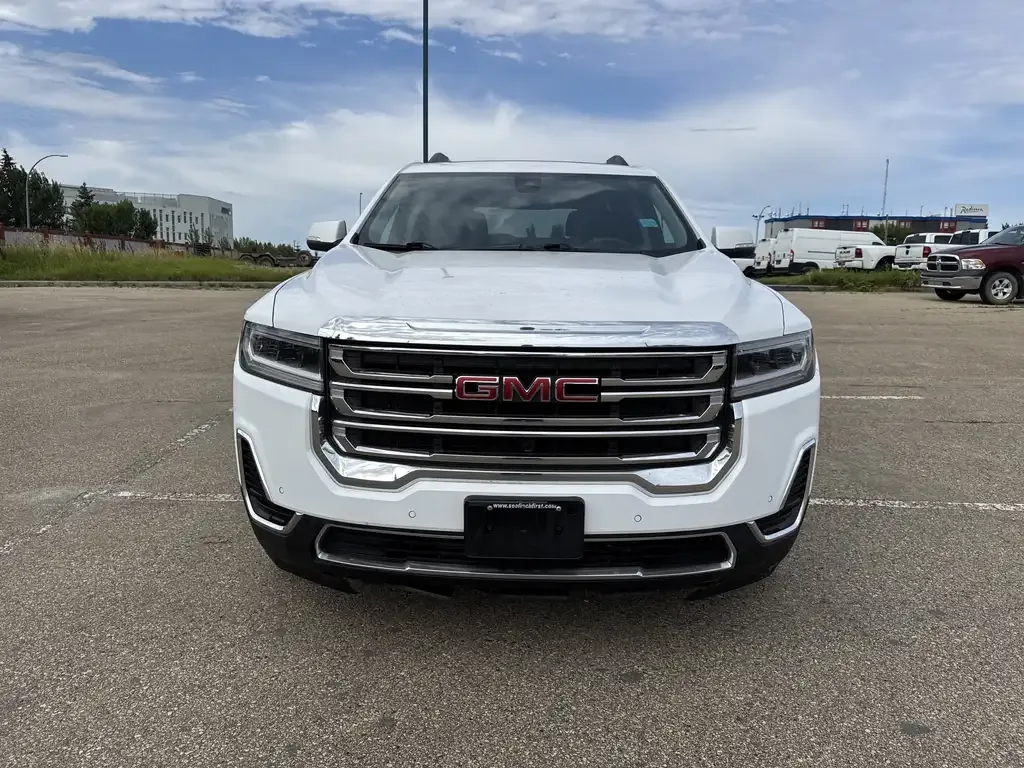 GMC Acadia 2023 photo 2