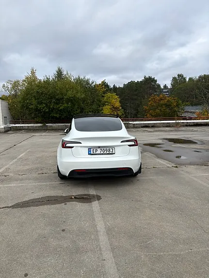 Tesla Model 3 2025 photo 5