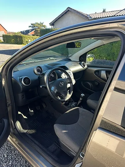 Toyota Aygo 2012 photo 5