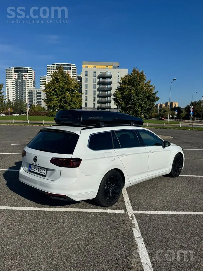 Volkswagen Passat 2024 photo 5