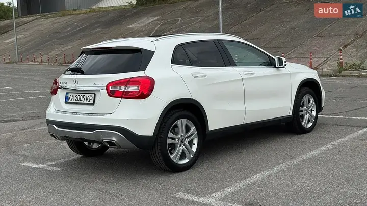 Mercedes-Benz Gla 2019 photo 5
