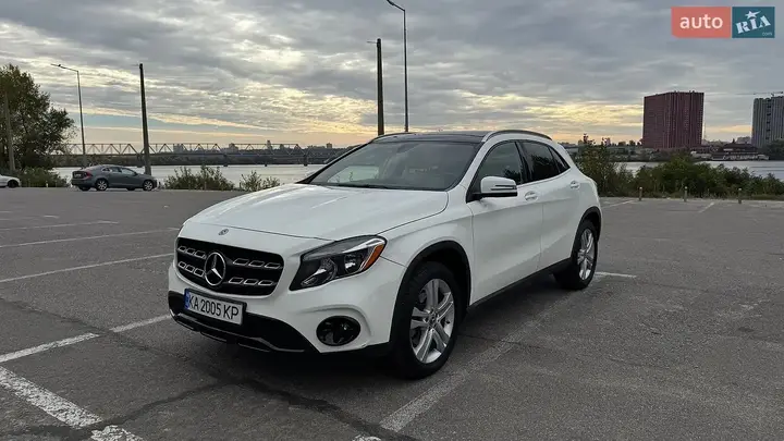 Mercedes-Benz Gla