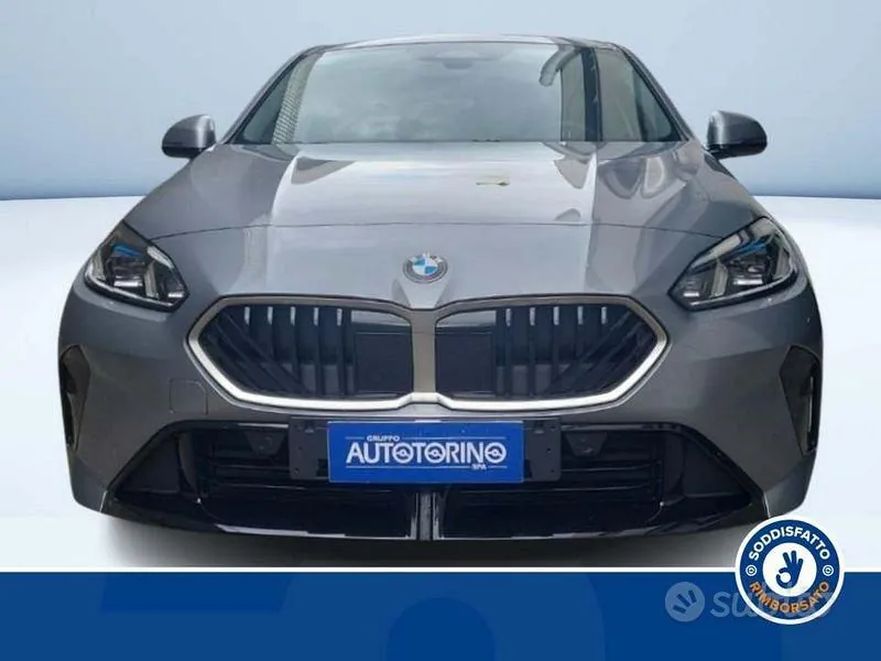 BMW 1 Series 2025 photo 3