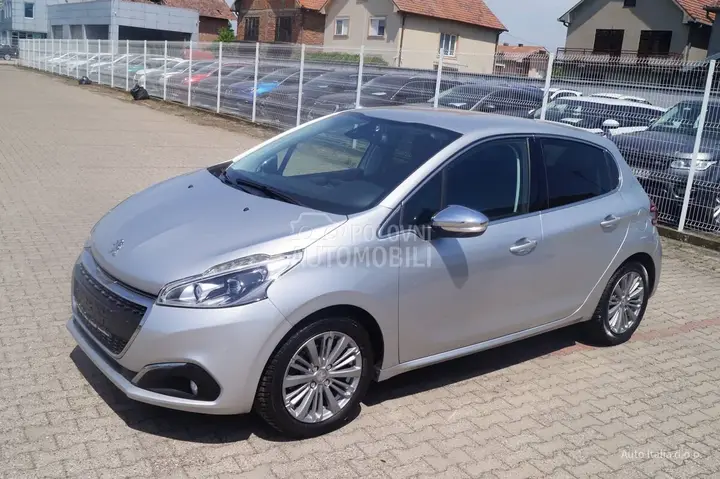 Peugeot 208 2016 photo 2