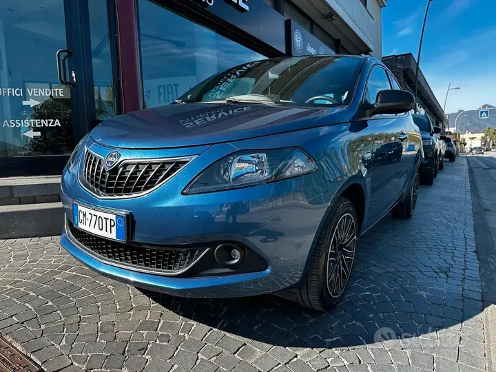 Lancia Ypsilon