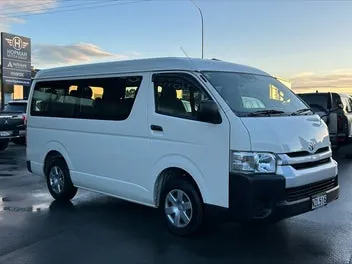 Toyota Hiace 2020 photo 3