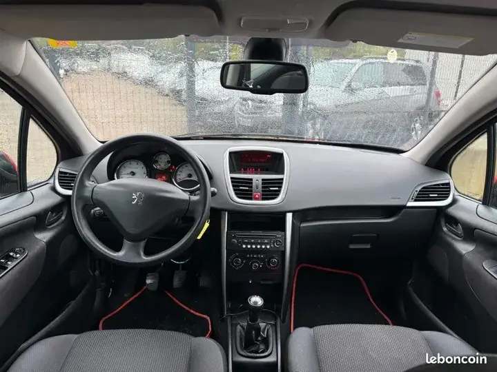 Peugeot 207 2009 photo 4