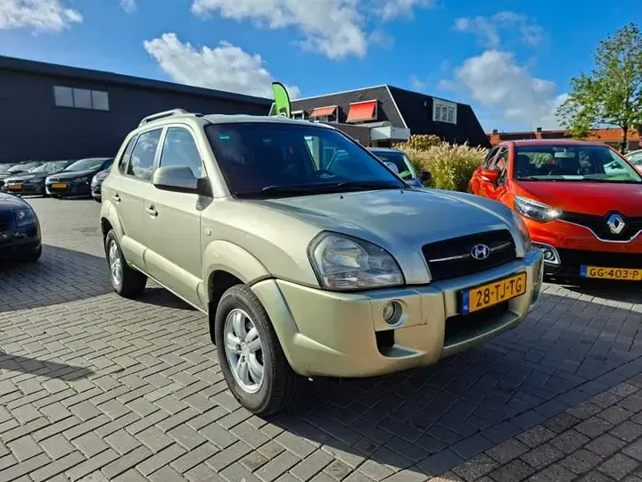 Hyundai Tucson 2006 photo 2