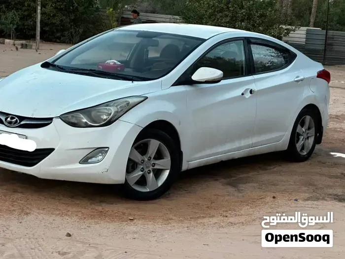 Hyundai Elantra 2012 photo 2