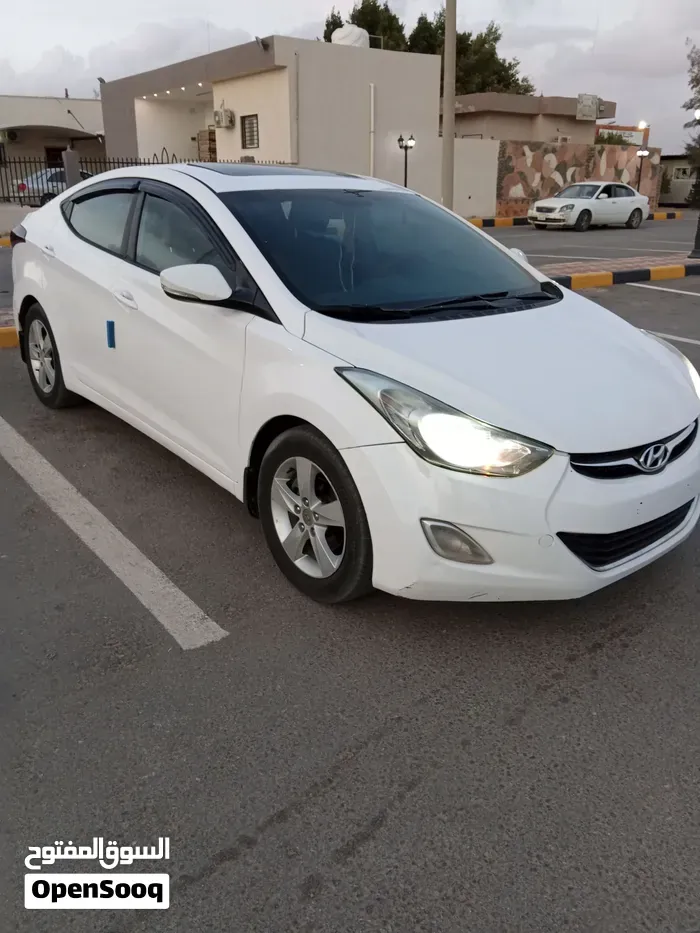 Hyundai Elantra 2012 photo 5