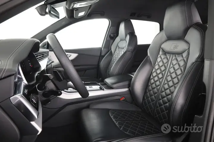 Audi Q7 2023 photo 2