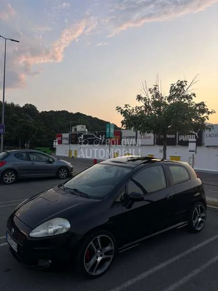 Fiat Grande Punto 2006 photo 3