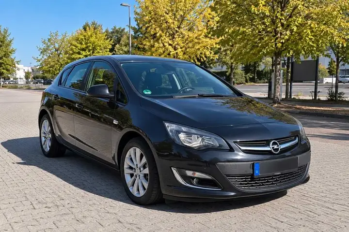 Opel Astra J