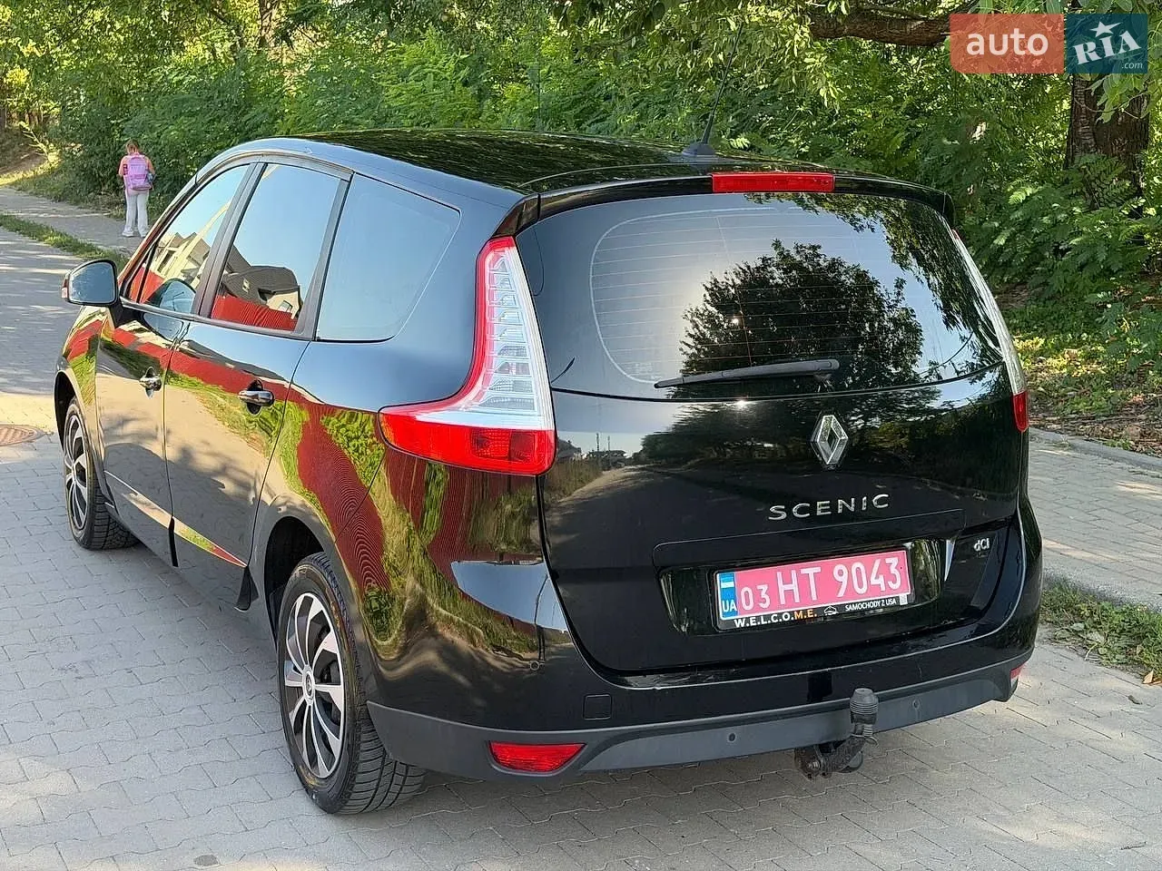 Renault Grand Scenic 2013 photo 4