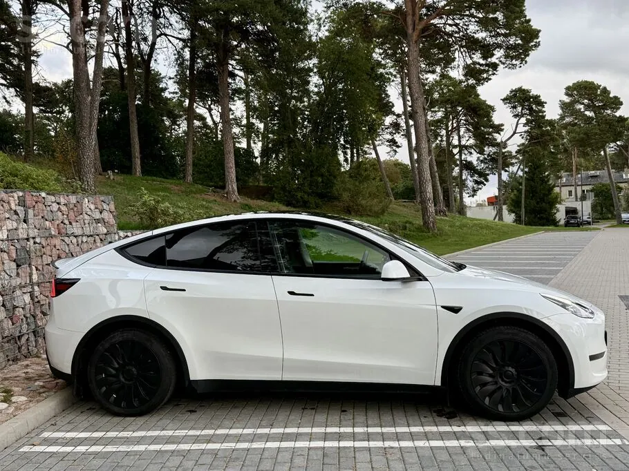 Tesla Model Y 2022 photo 5
