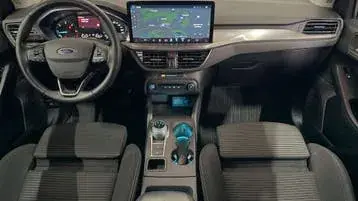 Ford Focus 2023 photo 3