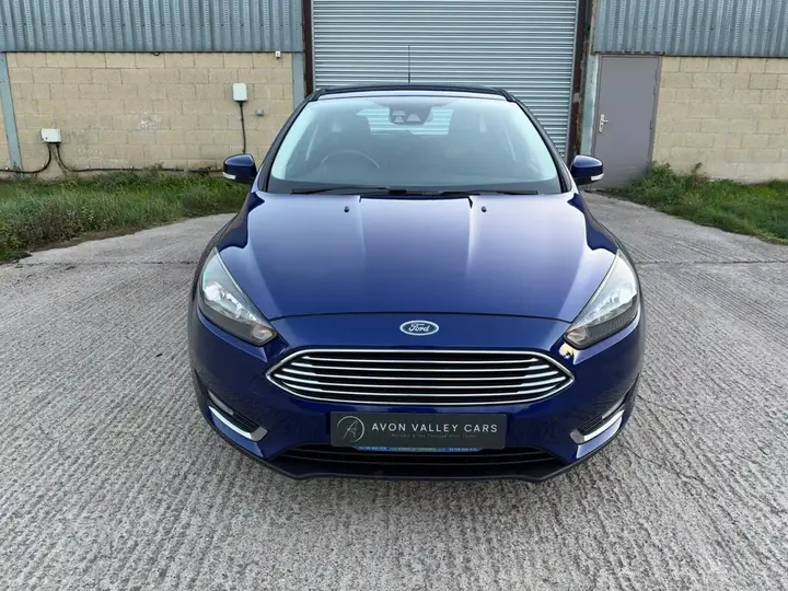 Ford Focus 2015 photo 2