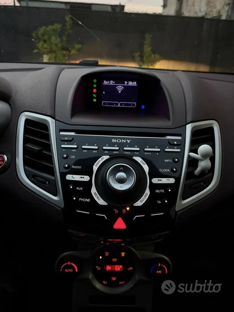 Ford Fiesta 2012 photo 5