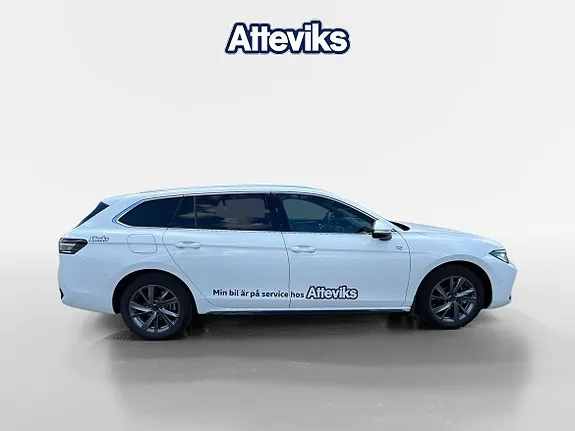 Volkswagen Passat 2025 photo 2