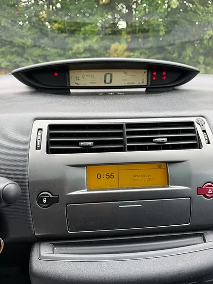 Citroen C4 2009 photo 3