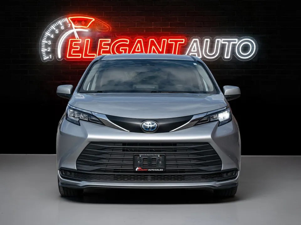 Toyota Sienna 2021 photo 2