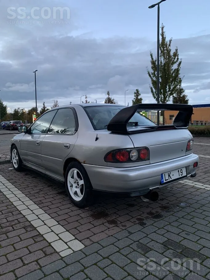 Subaru Impreza 1997 photo 4