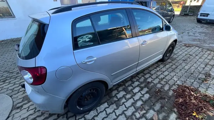 Volkswagen Golf Plus 2011 photo 3