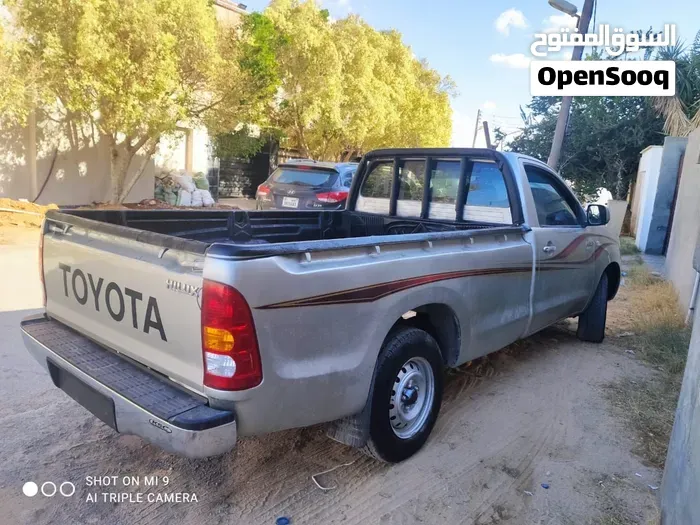 Toyota Hilux 2007 photo 3