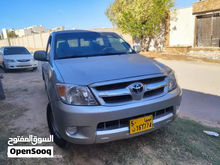 Toyota Hilux 2007 photo 2