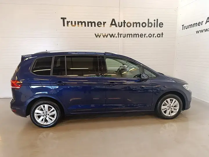 Volkswagen Touran 2022 photo 3