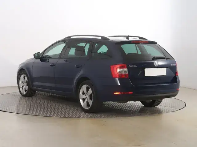Skoda Octavia 2018 photo 3