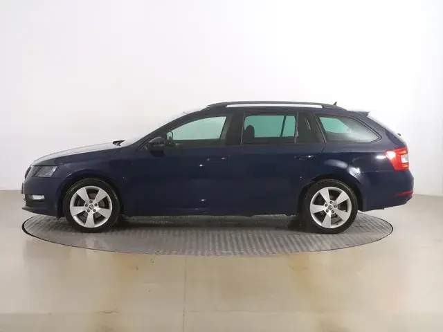 Skoda Octavia 2018 photo 2