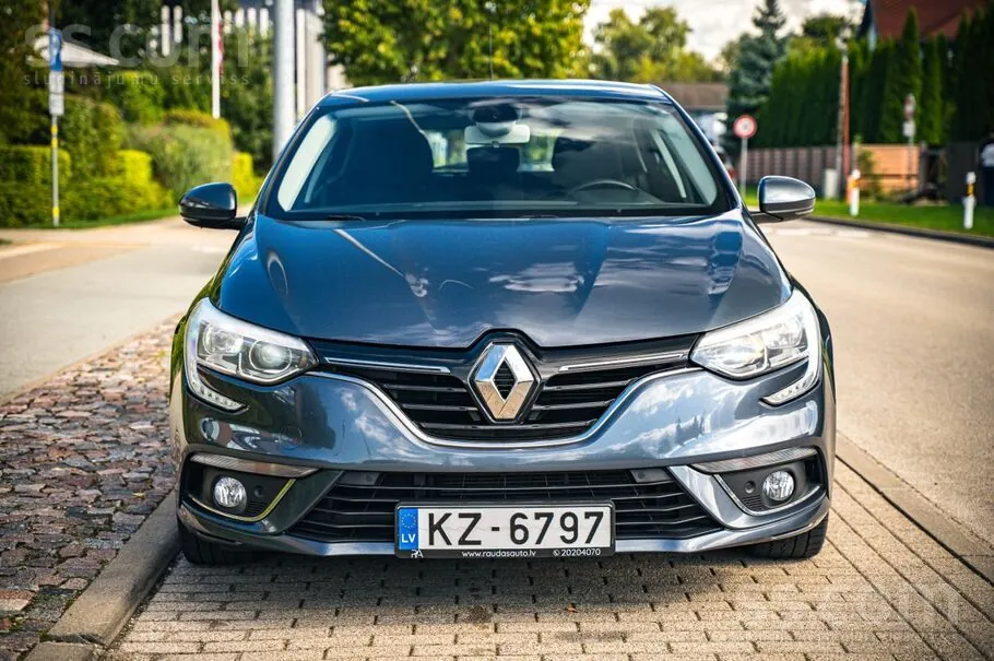 Renault Megane 2017 photo 2