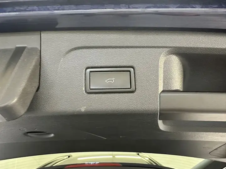 Volkswagen Touran 2017 photo 3