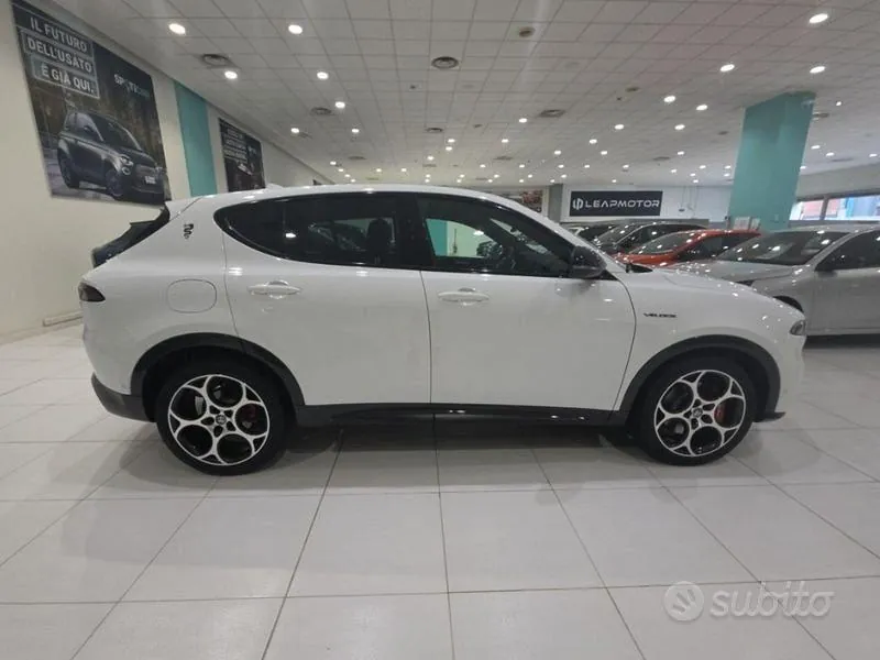 Alfa Romeo Tonale 2023 photo 2