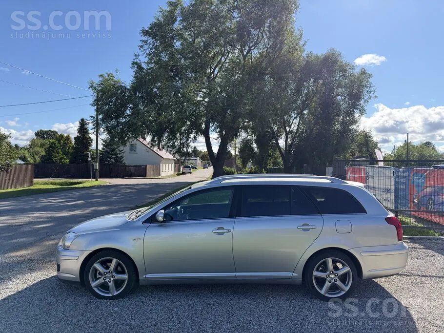 Toyota Avensis 2006 photo 5