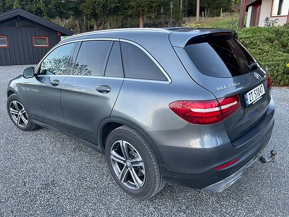 Mercedes-Benz Glc220 D 2016 photo 4