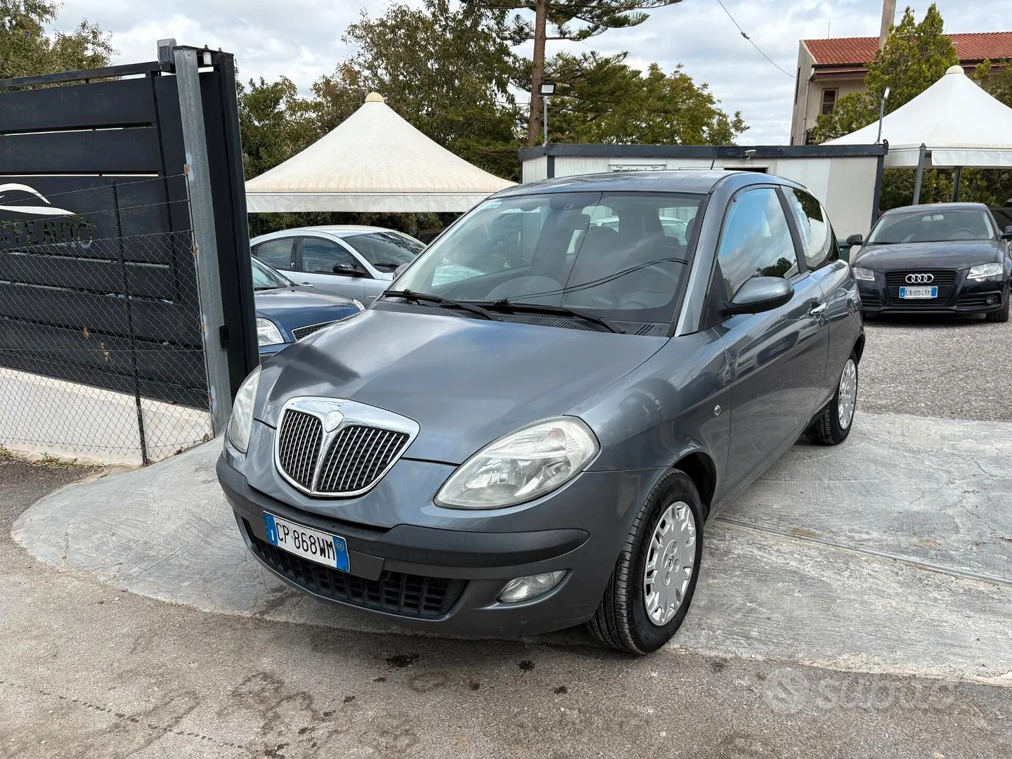 Lancia Ypsilon