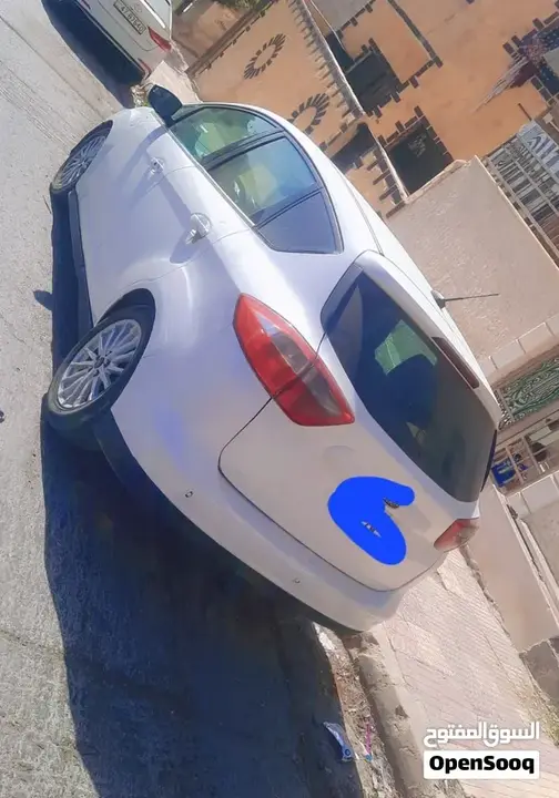 Ford C-Max 2013 photo 4